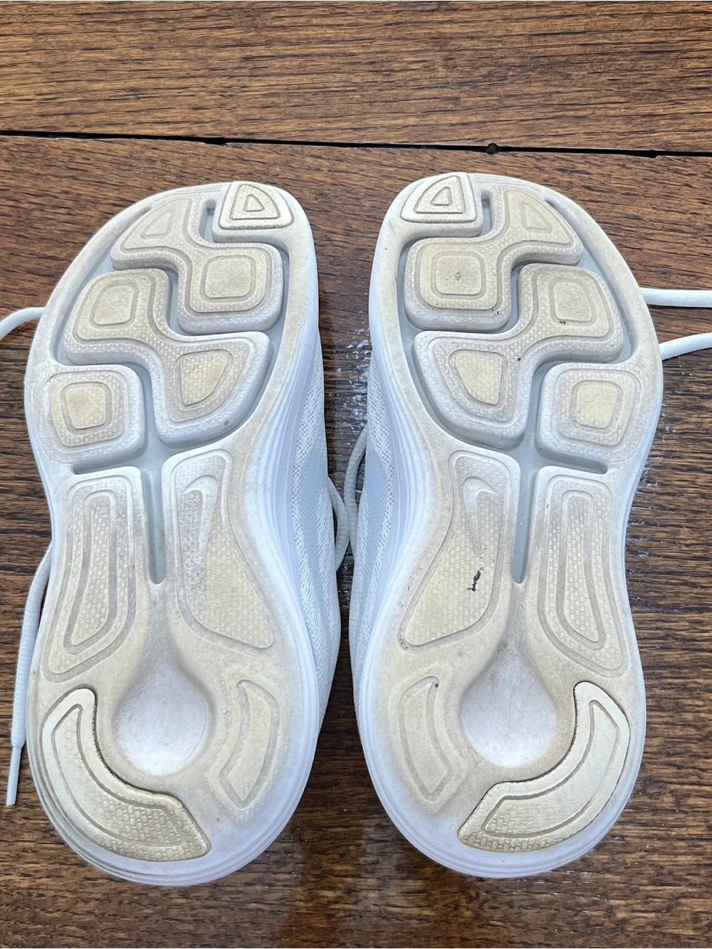 Clean Nike Walk/ Run Shoes